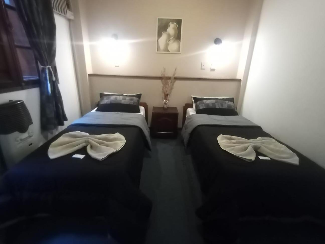 Hostel & Spa Mediterranea Cordoba Bagian luar foto