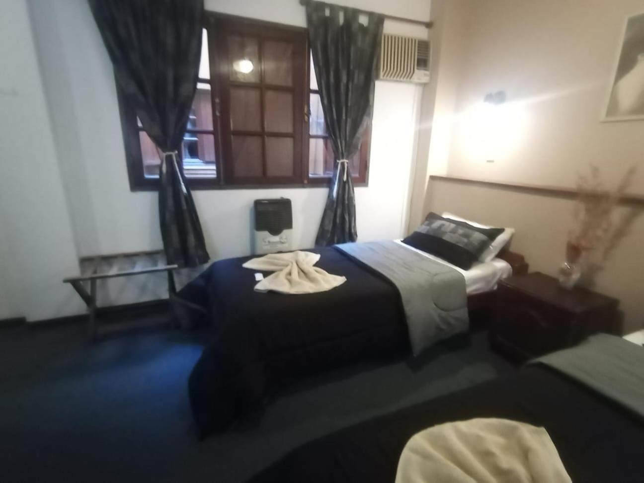 Hostel & Spa Mediterranea Cordoba Bagian luar foto